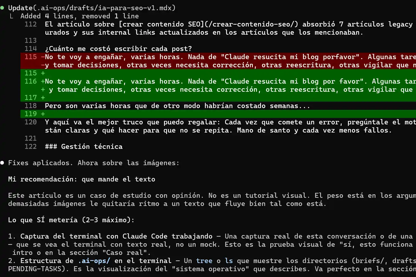Sesión de trabajo real con Claude Code editando el borrador de este artículo en tecnicaseo.com — diff con líneas añadidas y eliminadas visible en terminal